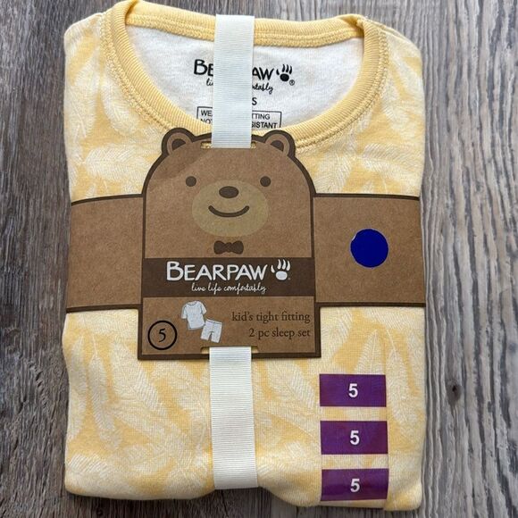 NWT BEARPAW ORGANIC COTTON KIDS 2 piece PAJAMA SET WITH SHORTS - Picture 1 of 5